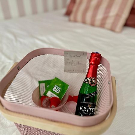 Romantic Room - Balneo - Ciel Etoile - Free Wifi - Netflix - Hyper Centre Pézenas المظهر الخارجي الصورة