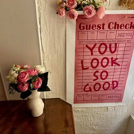 Romantic Room - Balneo - Ciel Etoile - Free Wifi - Netflix - Hyper Centre Pézenas المظهر الخارجي الصورة