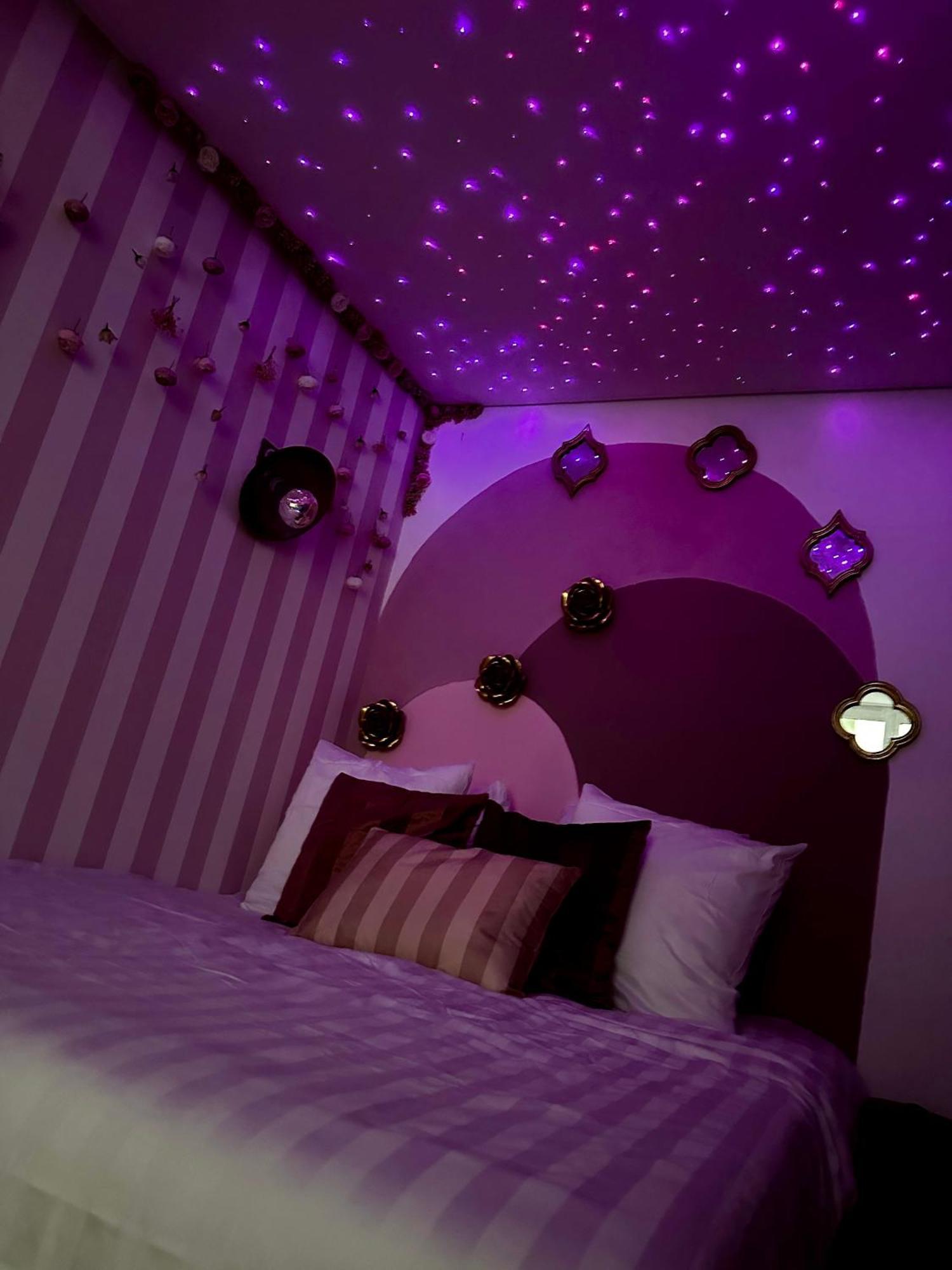 Romantic Room - Balneo - Ciel Etoile - Free Wifi - Netflix - Hyper Centre Pézenas المظهر الخارجي الصورة